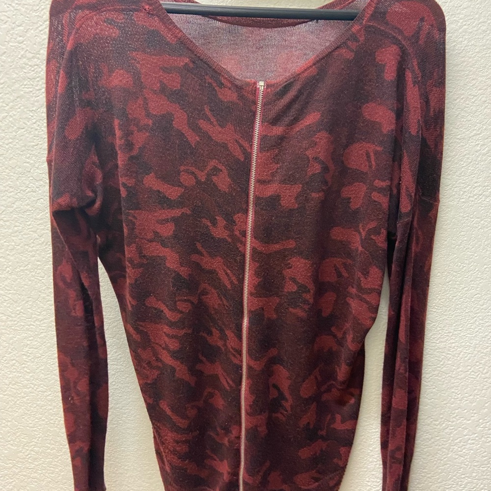 Olivaceous high/low red camo sweater